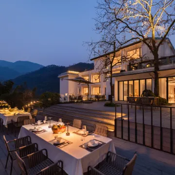 Trip.com Group Country Retreats (Mount Emei Yixi-Qingyin Joint Resort)