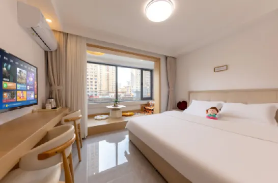 Ancient City · Xinyue Light Luxury Homestay (Datong Ancient City) Hotels in Datong Railway Station