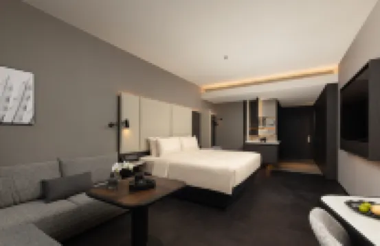 煙台大學萬象匯亞朵飯店 莱山区附近的飯店