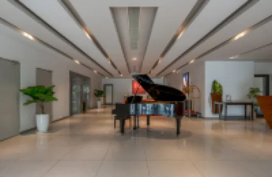 SAZI Parlia Hotel - Free Nails/HairWash & Airport