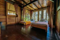 The Lodge Maribaya - balcony