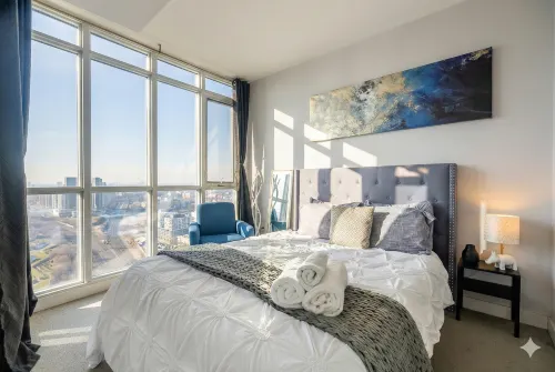 Toronto CityPlace Condo near Waterfront & CN Tower