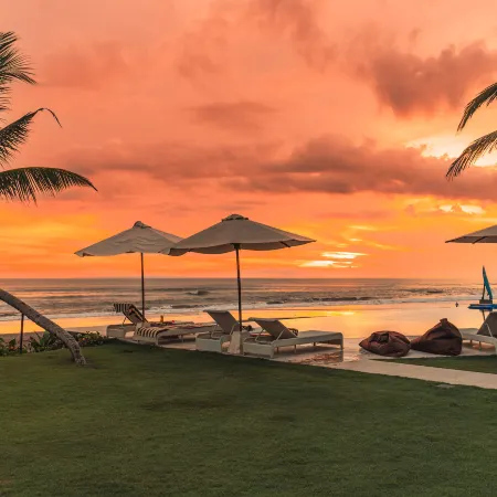 Bali Beach Glamping Отели рядом с достопримечательностью «Пляж Кедунгу»