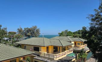 Bacchus Home Resort