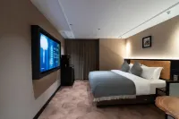 Parkside Inn