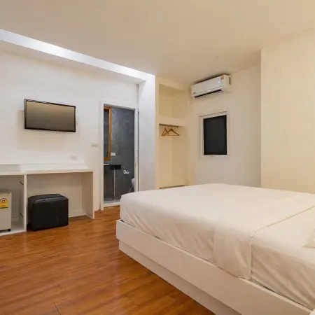 Good Breeze Hostel