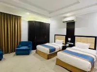 The Gold Serviced Apartments 문라이트 홀 주변 호텔