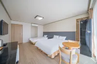 Jeju Pearly Hotel