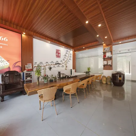 Wengwa Ancient Village, Jingmai Mountain · Erhong Mountain Lodge