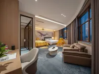 Yumen Lido Hotel (High-Speed Railway Station Times Square Branch) Hotels in Yumen