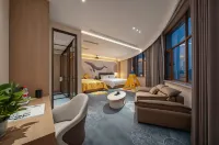 Yumen Lido Hotel (High-Speed Railway Station Times Square Branch)