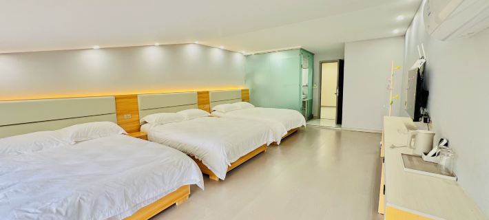 Jinyunlai Homestay Hotels in Danjiangkou