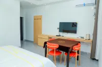 Yicui Homestay (Wumeng Grass Plain)