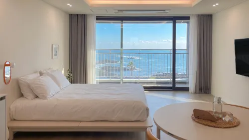 Plott ARCHIVE Jeju - เปิดใหม่