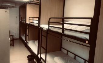 Hello Youth Hostel (Hefei Railway Station Metro Station Branch)