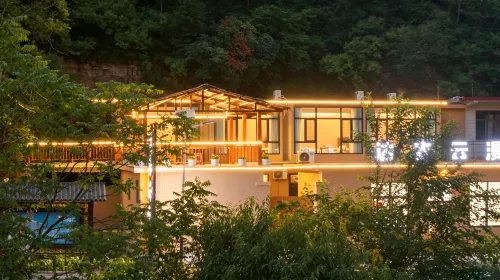 Yunman · Cloud Mirror Villa - 무료 와이파이