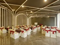 Vesta Sapphire Jaipur - A City Center Hotel Hotels near Galta Gate