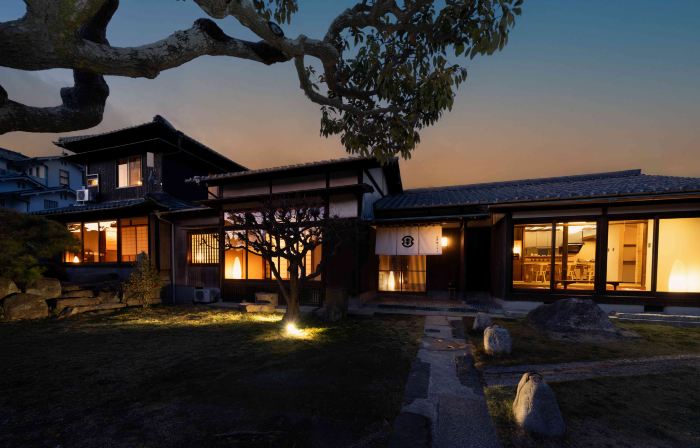 Oyashiki Stay Ko - A retreat on island time.