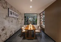 陽朔悅漫靜廬度假飯店（西街灕江店） - 3 星級