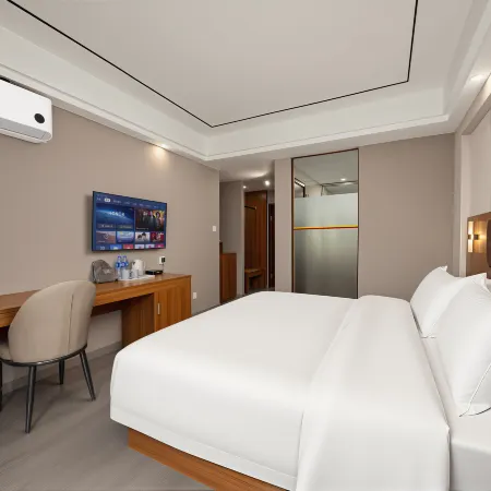 Jiangtai Hotel (Chengdu Hongpailou Taipingyuan Subway Station)
