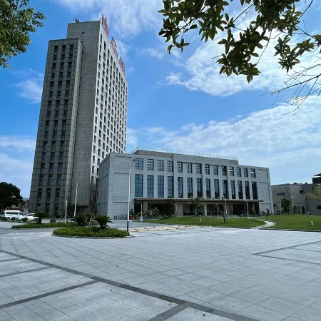 Baiyunbian Hotel