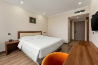 Yuncheng Borna Hotel (Ruitong Automobile Passenger Transport Center Station) - New