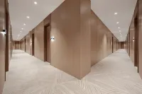 Wellington Yingyue Hotel (Guilin Two Rivers and Four Lakes Elephant Trunk Hill) - 2-Star