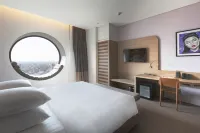 SUN & MOON, Riverside Hotel - Balkoner