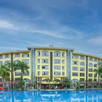 Wanning Longqi Hotel (Xinglong Tourism Resort) Hotels near Desabali