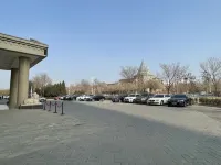 希岸酒店（銀川德勝工業園區塞上雅居店） - 停車場