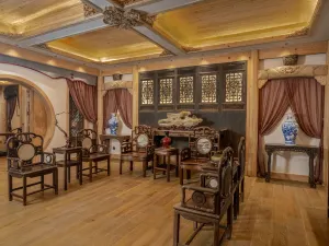 Seclusive Mengxi Garden