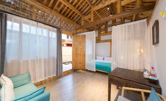 Luojia Wine Resort Homestay (Qingcheng Qianshan Branch)