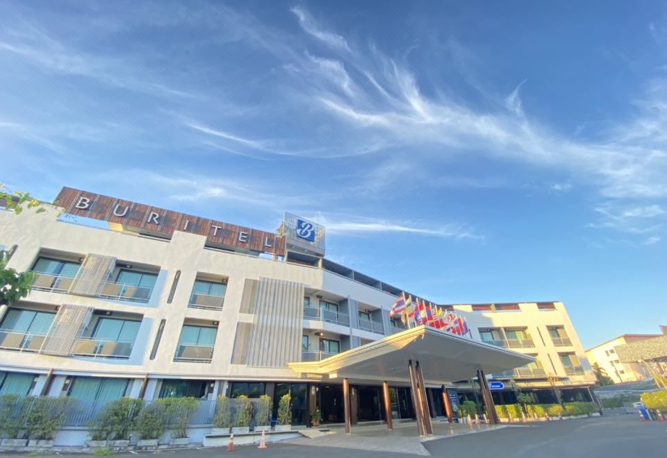 B2 부리람 부티크 & 버짓 호텔