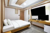 Central Plaza Hotel Hotels in Suwon