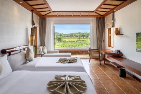 Blonsay Tropical Rainforest Resort Hotel