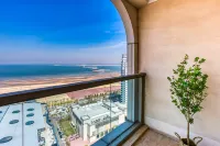 Bayue Bay Seascape Apartment (Yingkou Magic Hot Spring Shop)