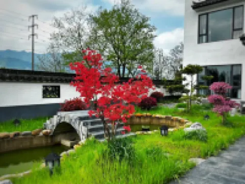 Taohuatan Xixuan Mengge Homestay (Taohuatan Scenic Area)