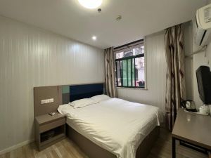 Super 8 Chain Hotel (Xiling Jiazhai Road)