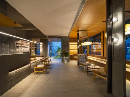 Liangju Hotel Отели рядом с достопримечательностью «Mianyang Science and Technology Museum»