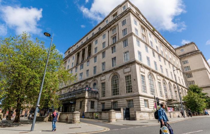 Adelphi hotel