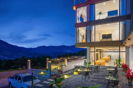 Yunshang Chenxi Wisdom Homestay (Longji Jinkeng Observation Deck) Отели рядом с достопримечательностью «Ping'an Zhuang Terraces»