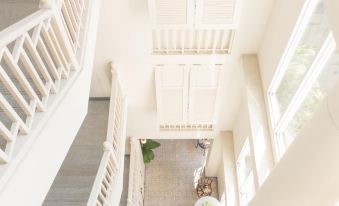 Ssip Boutique Dhevej Bangkok