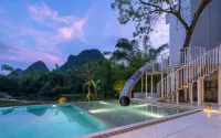 MeTown Resort (Yangshuo Ten-Mile Gallery Yulong River Branch) - Strand