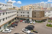 Mercure Qingdao Zhanqiao Railway Station - parkir