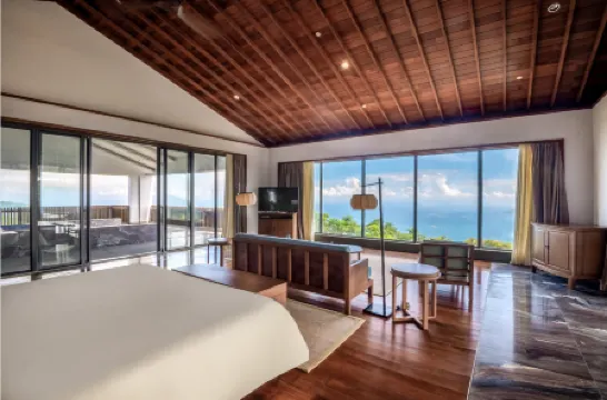 Yalong Bay Earthly Paradise Birds Nest Resort