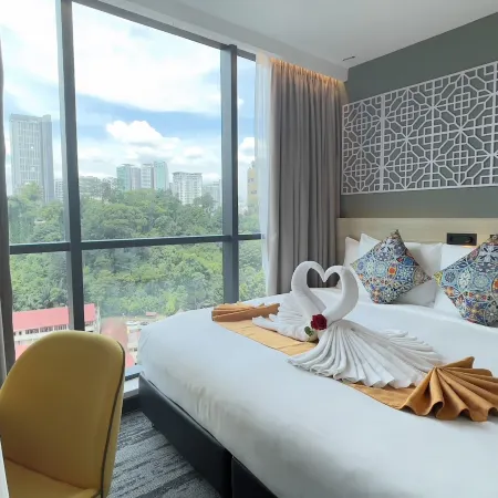 Santa Grand Signature Kuala Lumpur Отели рядом с достопримечательностью «Торговый комплекс Pertama»