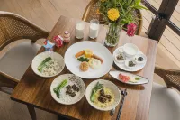 Guangdong White Swan Resort Green Bay Hotels in Guangning