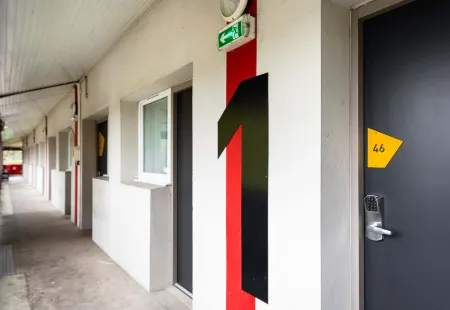 B&B Hotel Brest Kergaradec Aéroport Gouesnou Отели в г. Гипава