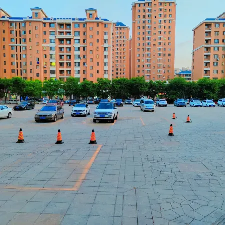 OrangeriePremium Hotel (Dalian Changxing Island Santang Commercial Street)
