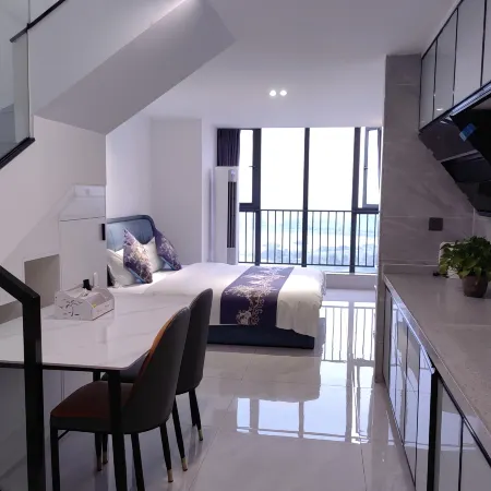 Meet Apartment (Dawang Light Rail Station)
